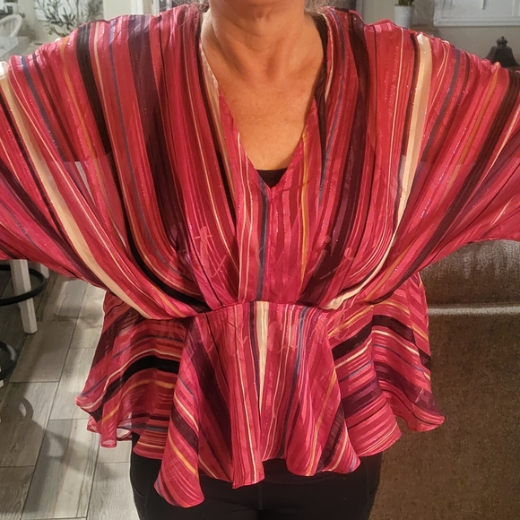 NEW WITH TAGS! FLYING TOMATO BLOUSE! - Picture 4 of 7